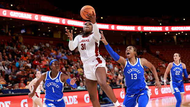 030223_WBB_RiceJa_Kentucky_RC0263